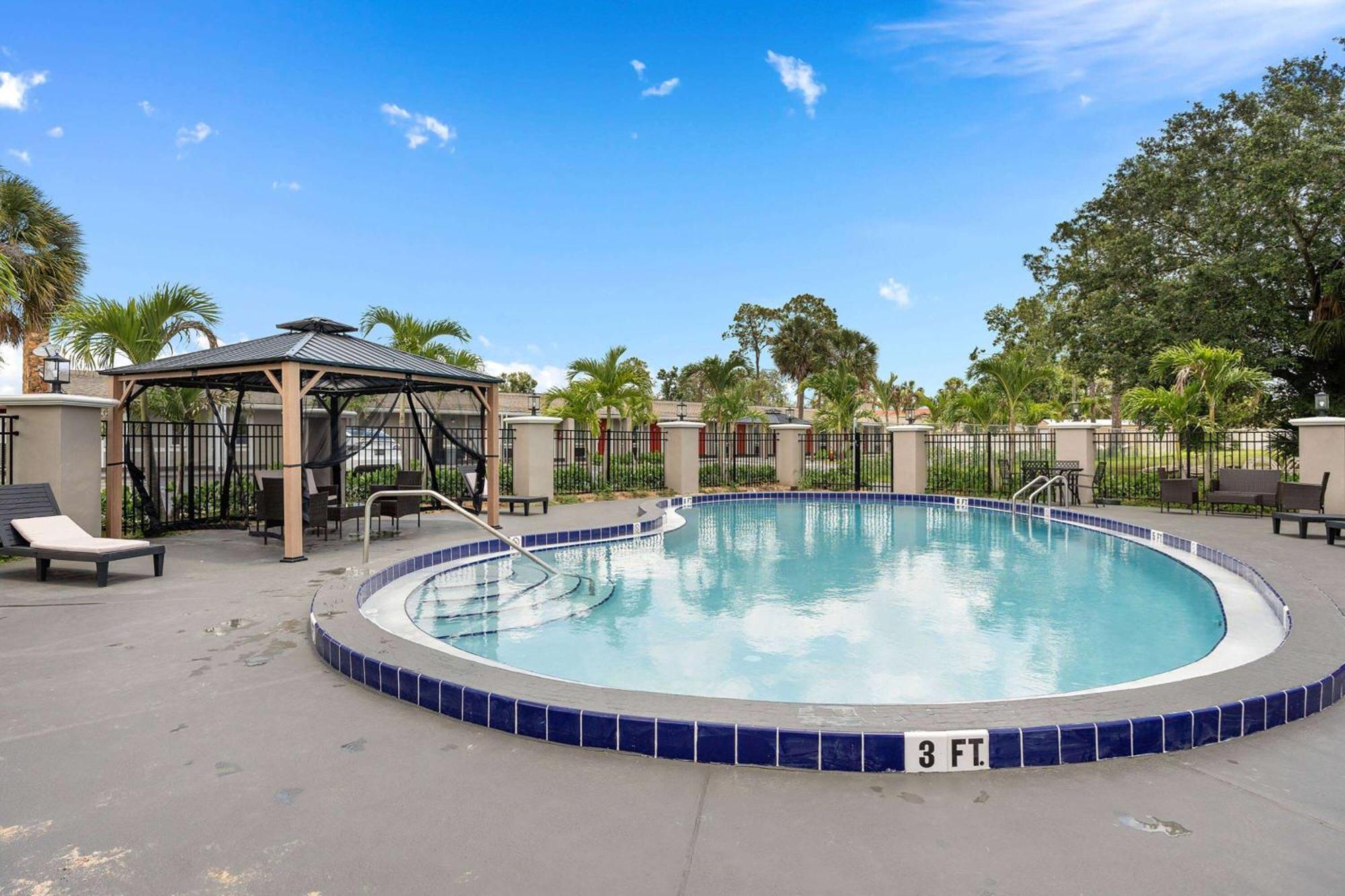 Super 8 By Wyndham Kissimmee-Orlando Hotel Four Corners Kültér fotó